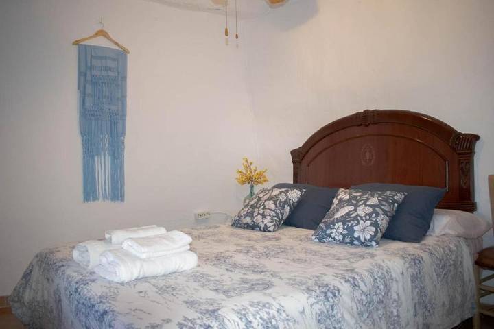 Casa rural para 12 personas, con terraza y vistas, Se admiten mascotas en Quesada - 3