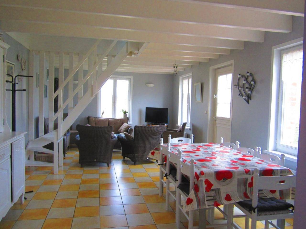 Four-Bedroom House in Clairmarais, Région de Saint-Omer