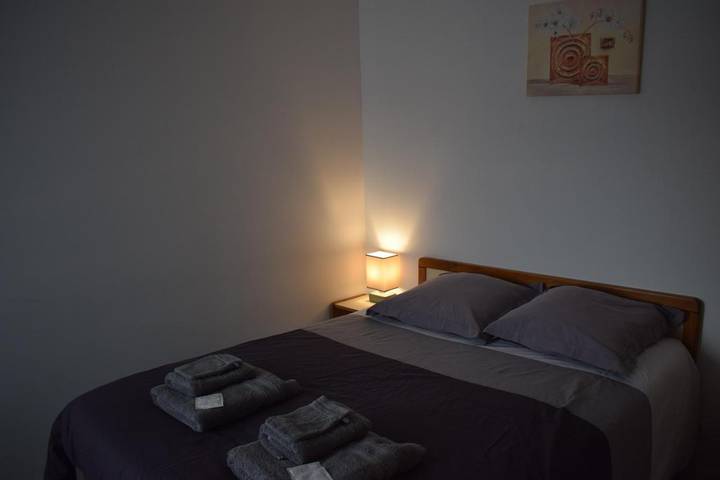 Hôtel pour 3 personnes, avec vue et terrasse, animaux acceptés à L'Étang-Bertrand - 4