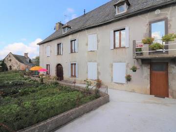 Gîte pour 4 personnes, avec jardin à Drugeac