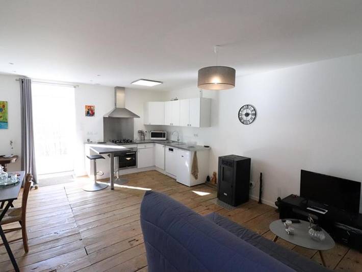 Location de vacances pour 4 personnes, avec balcon à Le Falgoux