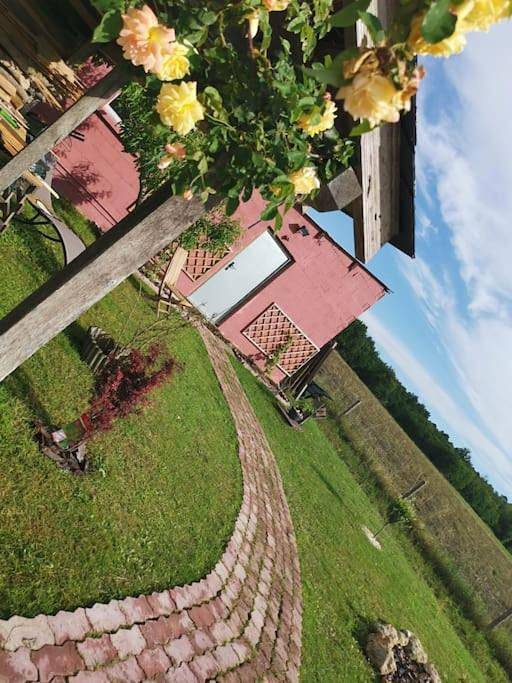 Location de vacances pour 8 personnes, avec jardin ainsi que sauna et piscine, adapté aux familles à Parçay-les-Pins - 3