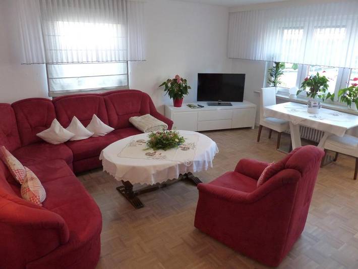 Ferienwohnung für 6 Personen, mit Balkon und Garten