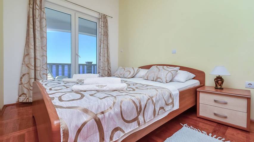 Ferienwohnung für 4 Personen, mit Terrasse in Pisak - 4