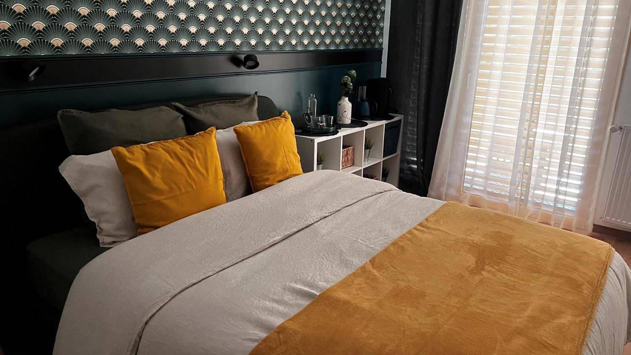 Deluxe King Room in Trévoux, Ain