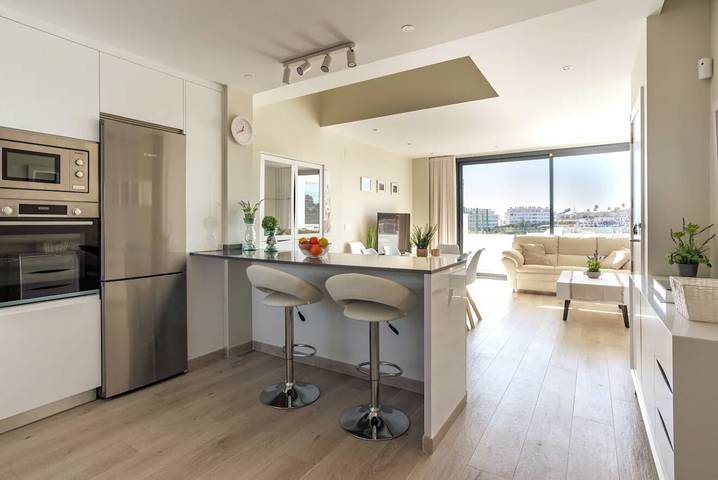 Ferienhaus 'Strand Reihenhaus nahe der Stadt' mit Meerblick, Wlan und Klimaanlage in Playa El Ejido (Mijas), Fuengirola