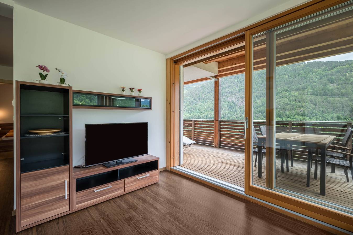 Ganze Wohnung, Ferienwohnung "Toni Marlis" mit Bergblick, gemeinsamer Sauna, Wlan und Terrasse in Schrambach, Feldthurns