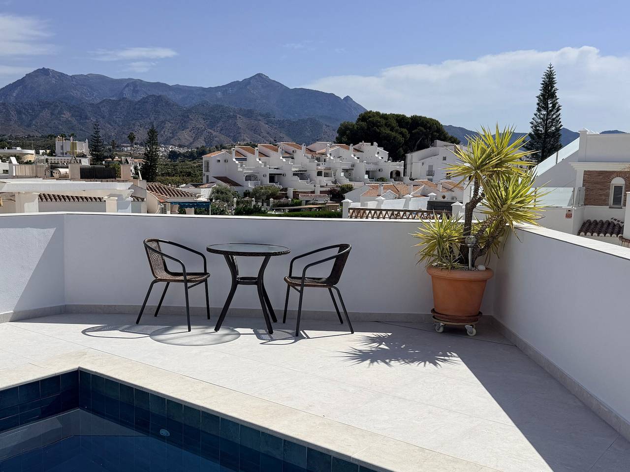 Villa "Salida Del Sol" with Sea & Mountain View, Heated Pool & Terrace in Urbanización Punta Lara, Nerja