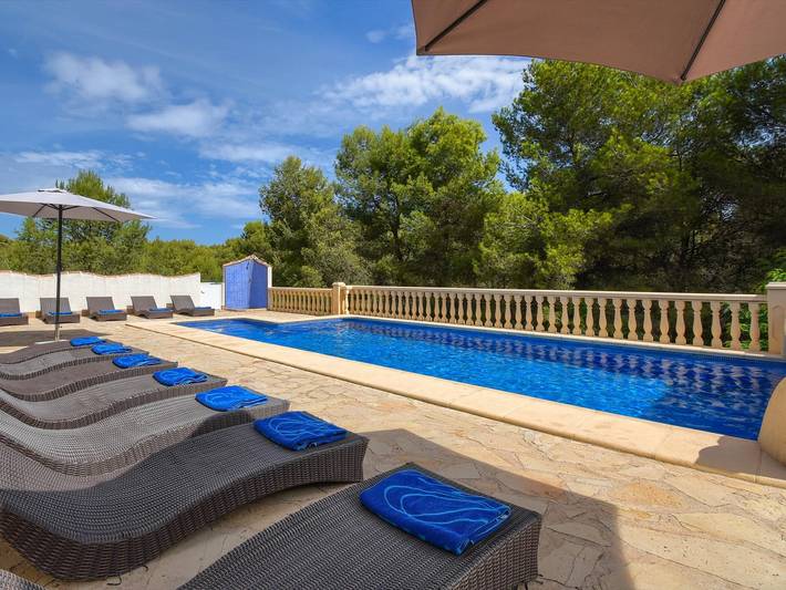 Finca voor 8 personen, with Balkon and Terras as well as Tuin in Jávea