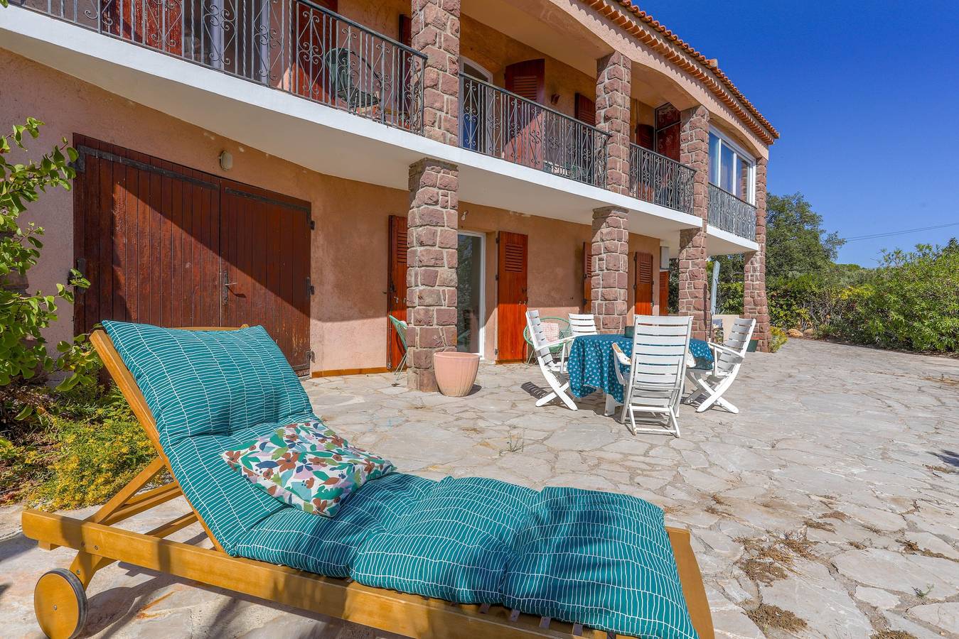 Villa with Sea View, Wi-Fi and Air Conditioning in Saint-Aygulf, Frejus