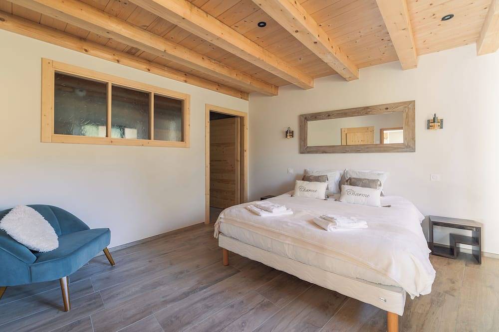 Ancienne Ferme Rénovée Avec Goût Dans un Hameau Reposant in Foncine-le-Haut, Parc naturel régional du Haut-Jura