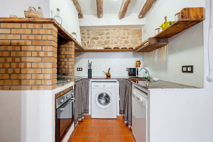Ferienhaus 'Ca La Llum' mit Bergblick, privater Terrasse und WLAN in Tivissa, Montsant DO