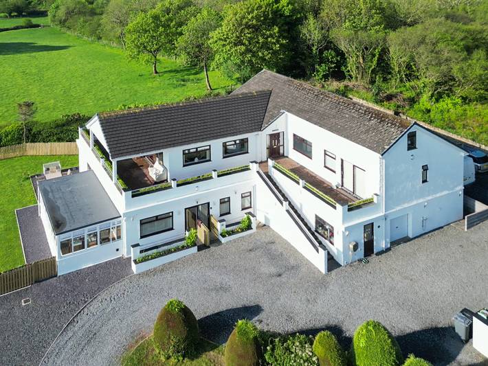 Holiday rental for 9 people, with garden in Benllech