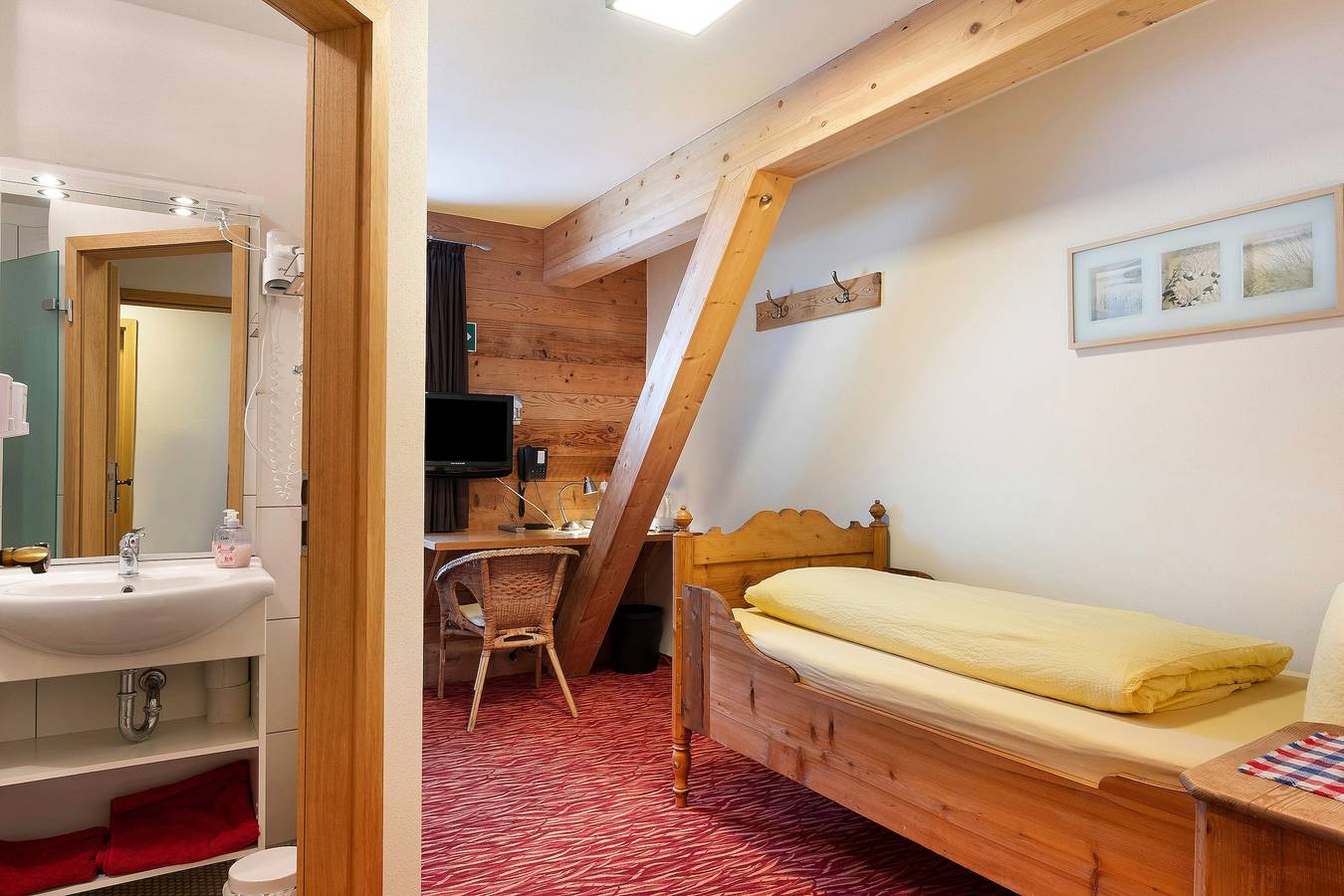 Zimmer 'Einzelzimmer 27' mit Gemeinschaftsgarten und Wi-Fi in St. Georgen, Mittlerer Schwarzwald