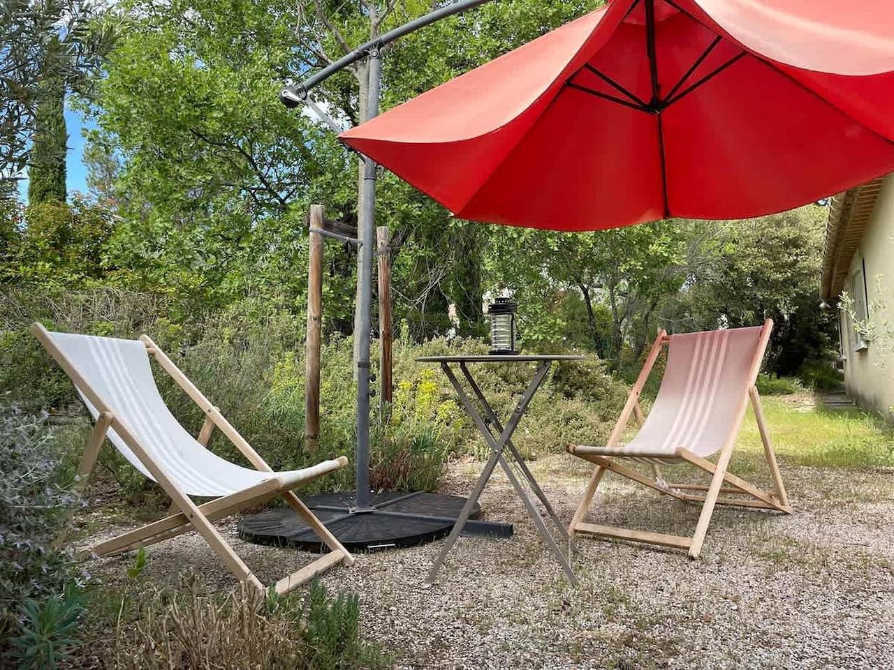 Geheel appartement, Retraite, aan het zwembad bij Cabrières Village in Cabrières-d'Avignon, Parc naturel régional du Luberon