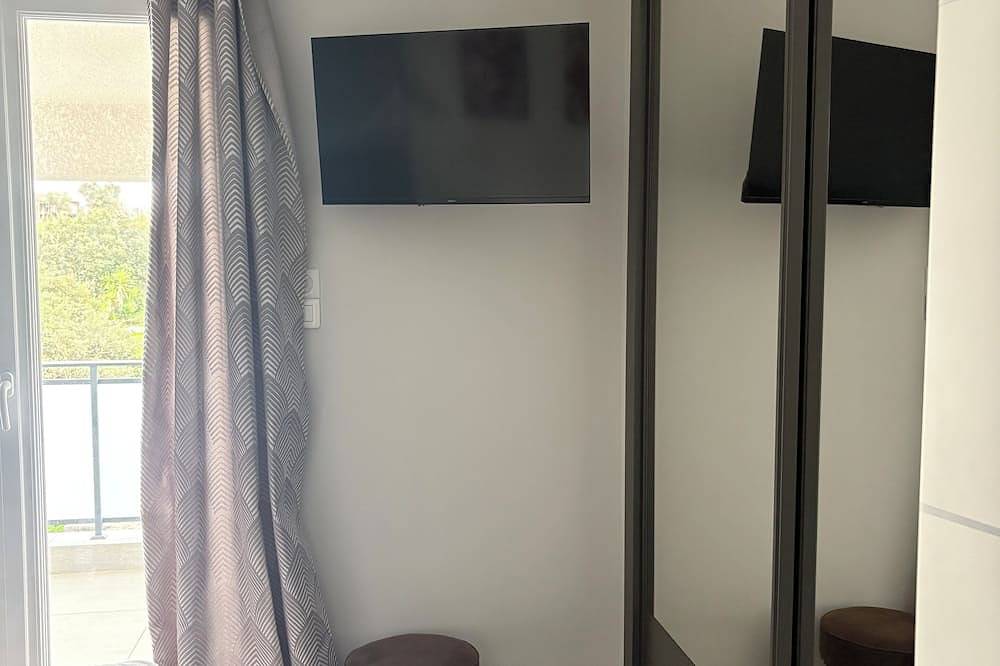 House with swimming pool in Alata (Corsica), Ajaccio e dintorni