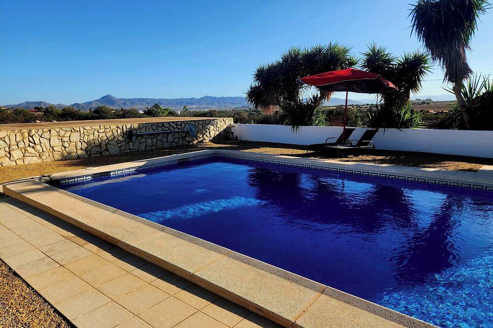 Geheel appartement, Casita-1 To 2Guests-Pool-Patio-Bbq-Parking in Huércal-Overa, Almería Provincie