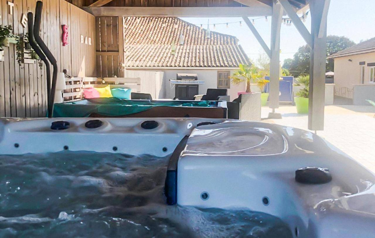 Two-Bedroom Holiday Home in Savignac-sur-Leyze, Région de Villeneuve-sur-Lot