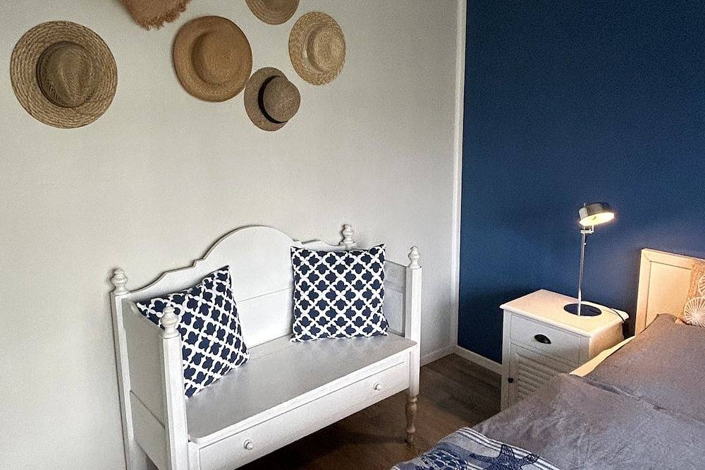 Geheel appartement, Appartement op de begane grond met terras op het zuiden op 100 m van het strand in Callantsoog, Nederlandse Noordzeekust