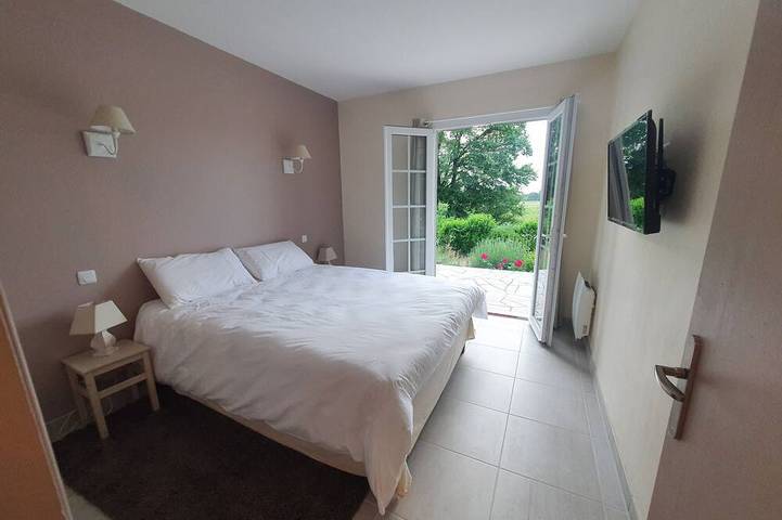 Location de vacances pour 6 personnes, avec terrasse et jardin à Serley - 3