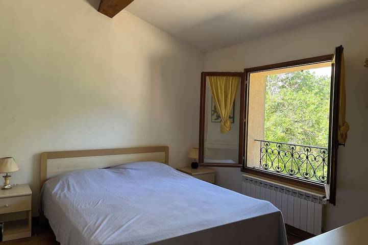 Location de vacances pour 12 personnes, avec jardin à Saint-Paul-en-Forêt - 2