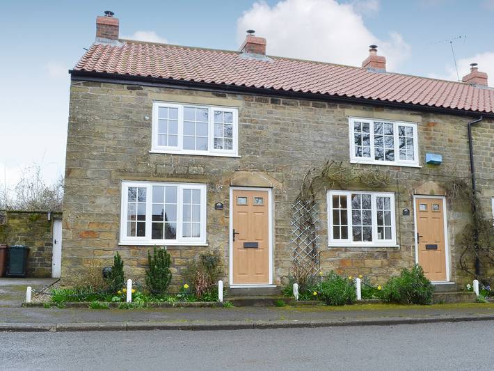 Cottage for 3 people, with garden in England