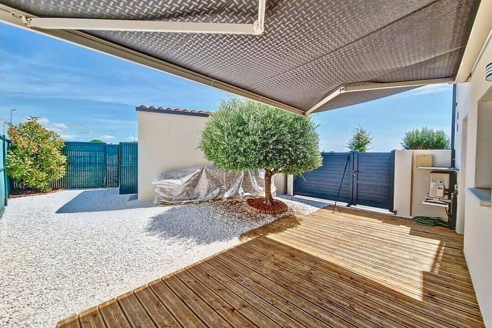 Quiet house with garden 2km from the beach and close to shops  in Angoulins, Región de La Rochelle