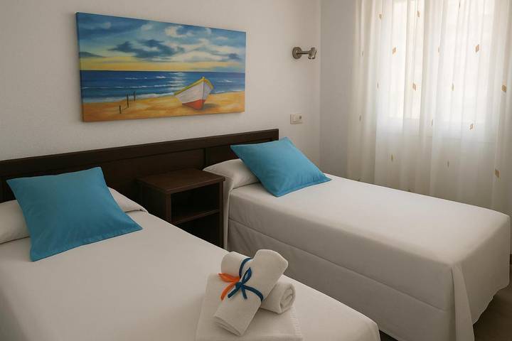 Chambre d’hôte pour 2 personnes, avec terrasse ainsi que jardin et piscine à Palafrugell - 2