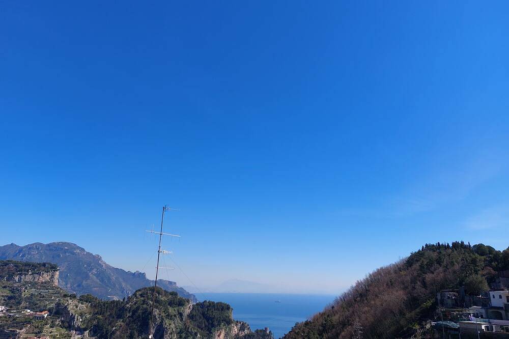 Entire apartment, Don Ciccio house with sea view in amalfi coast in Amalfi, Amalfi Coast