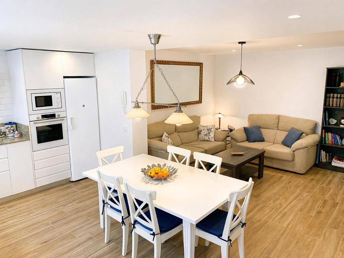Apartamento entero, Three-Bedroom Apartment in El Tiemblo, Provincia de Ávila