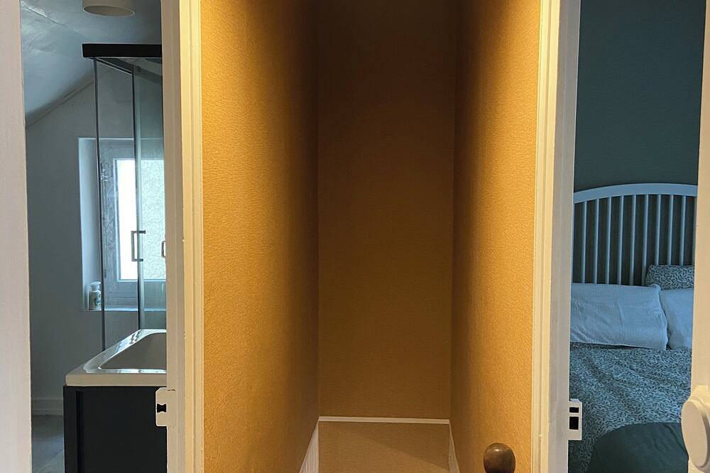 Cute newly renovated private townhouse in the town centre in Montmorillon, Vienne