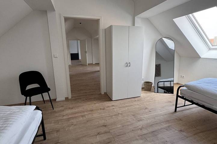 Ganze Wohnung, Moderne Ferienwohnung nahe Basel mit Wlan & Parkplatz in Neuenburg am Rhein, Südschwarzwald