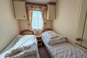Glamping for 8 People in Hunstanton, Norfolk, Photo 3