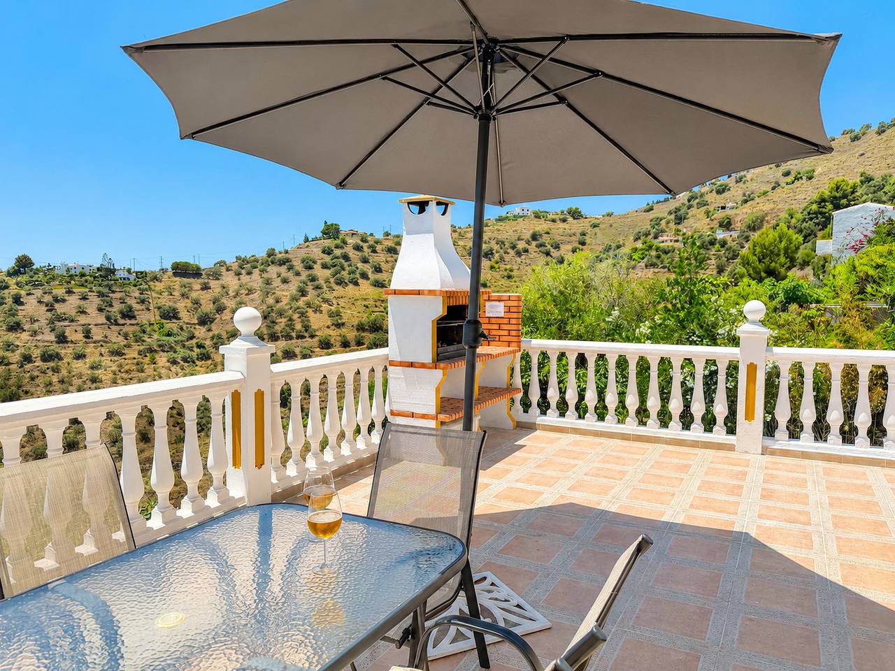 Villa Cecilia con Vistas in Torrox, Cordillera Penibética