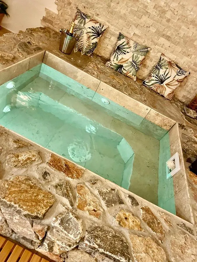 Appartement de vacances pour 2 personnes, avec jacuzzi et jardin - 1
