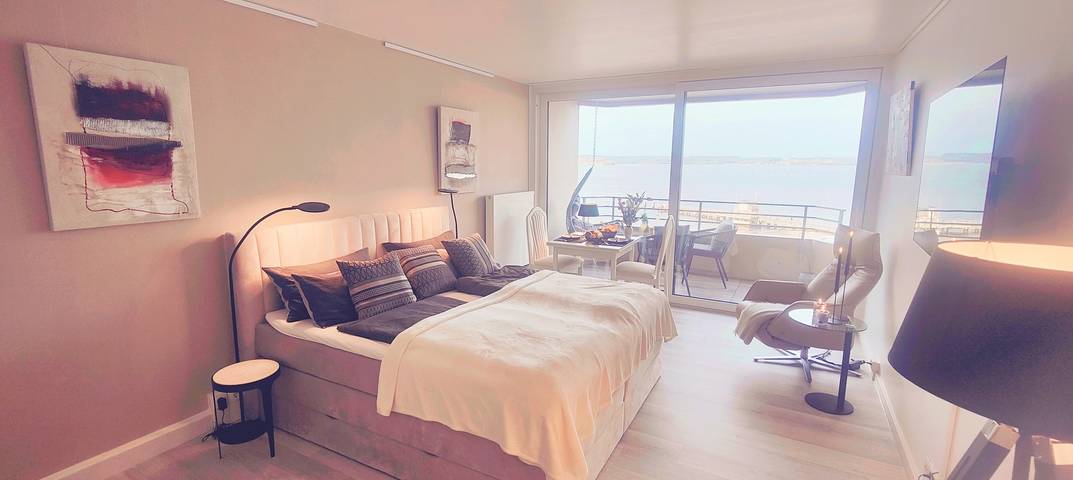 Ferienwohnung für 2 Personen, mit Ausblick und Sauna sowie Meerblick und Balkon in Flensburger Förde