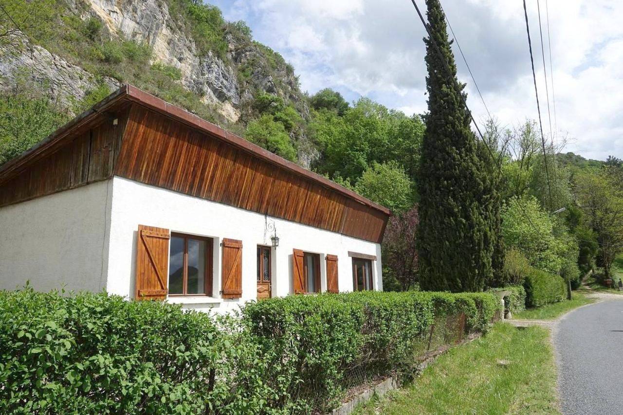 Maison du Buis doré in Pollieu, Belley