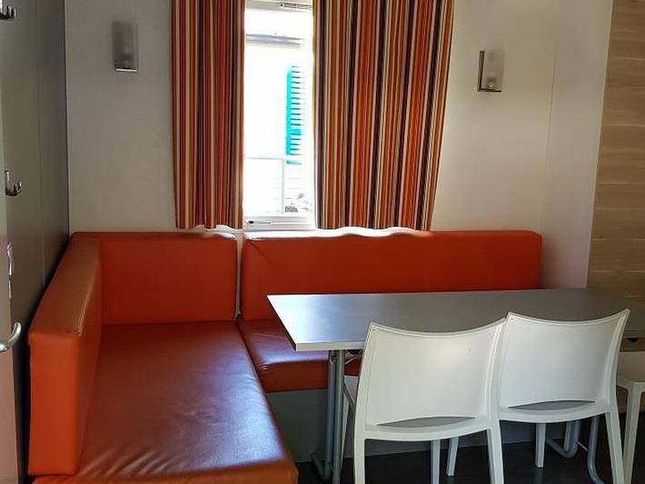 Mobil home pour 6 personnes, avec bassin pour enfant à Lattes - 4