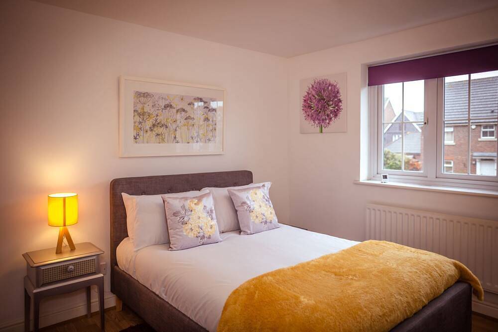 Geheel appartement, Beautiful Dawn - relax with stunning marina views in Eastbourne, East Sussex