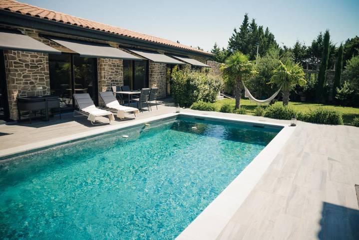 Maison d’hôte pour 4 personnes, avec jardin ainsi que piscine et terrasse à Rochefort-du-Gard - 4