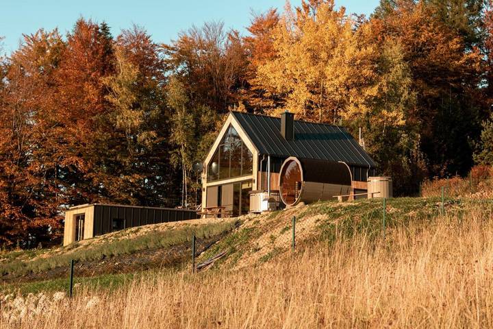 Gîte pour 6 personnes, avec Jacuzzi et Terrasse ainsi que Jardin et Sauna à Pcim
