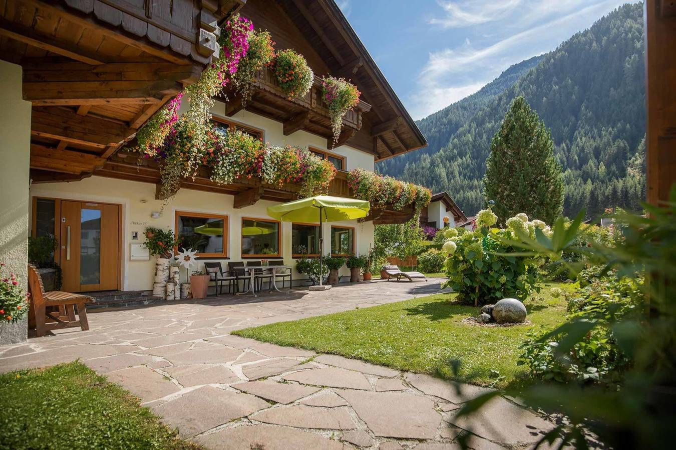 Ganze Ferienwohnung, Pension Nigella in Neustift, Neustift im Stubaital