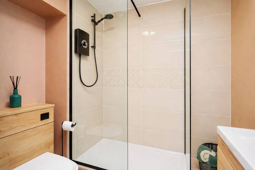 Ganze Wohnung, Stylish Furnished 1-Bed Apartment | Parking | Ideal Short Let – Banbury in Banbury, Oxfordshire
