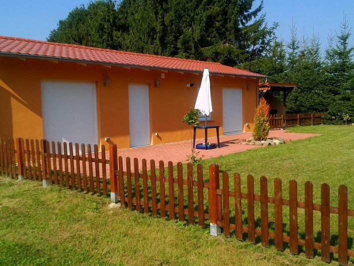 Ferienhaus für 3 Personen, mit Terrasse und Garten