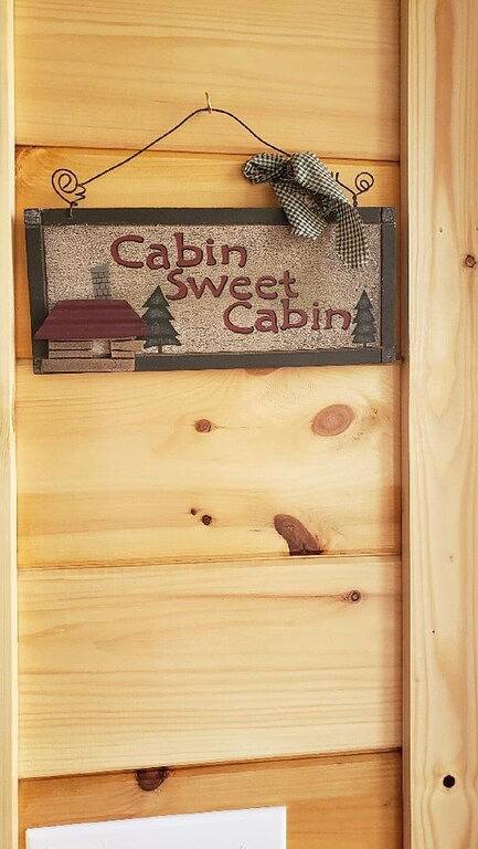 Roomy entire private lower level of log cabin on Green River, 6 min to Tiec. in Polk County NC