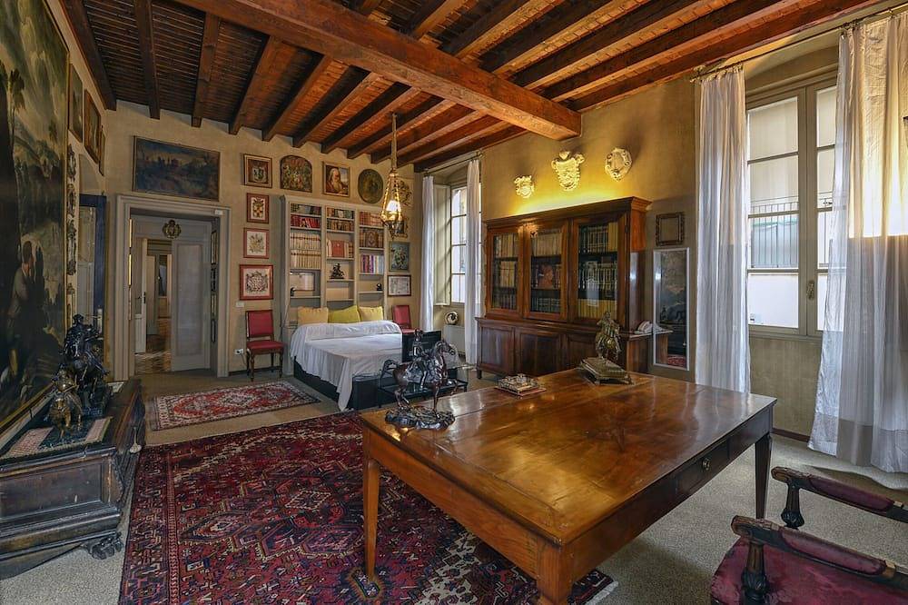 Ganze Wohnung, Art Gallery Apartment: historisches Haus im Zentrum von Brescia in Brescia, Brescia Provinz