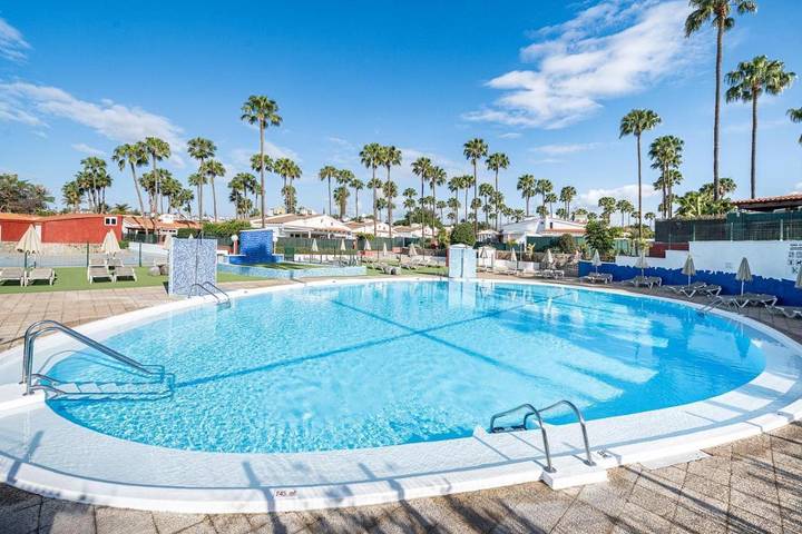 Finca für 3 Personen, mit Kinderpool und Pool sowie Garten in Maspalomas