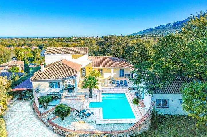 Location de vacances pour 10 personnes, avec Jardin à Laroque-des-Albères - 2