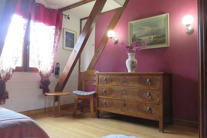 Chalet tradicional a 5 minutos de Super Lioran, ideal para sus vacaciones de montaña. in Saint-Jacques-des-Blats, Región de Aurillac