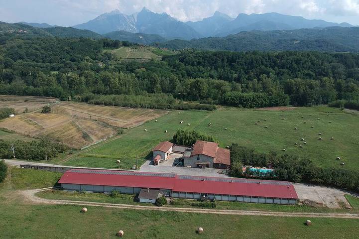Agriturismo per 3 persone, con piscina in Fivizzano